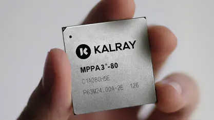 Kalray MPPA DPU Processor_Data Processing Unit_hand